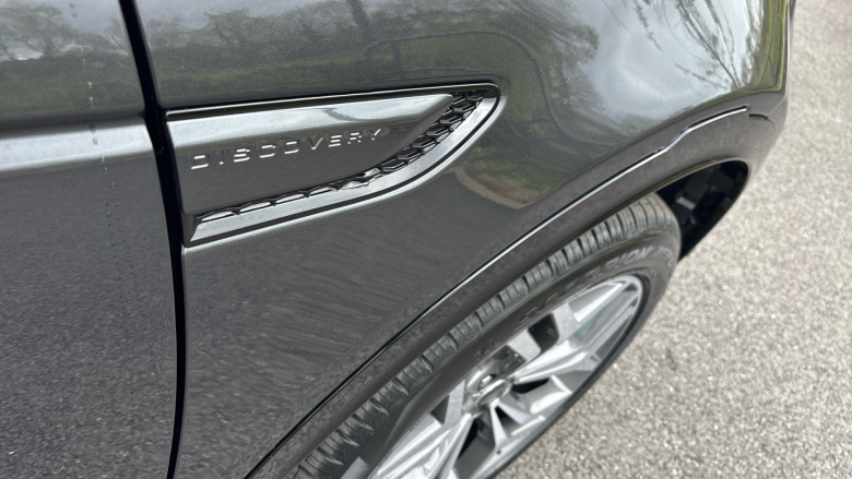 Land Rover Discovery Sport 2.0 D200 Metropolitan 5dr Auto [7 Seat] Diesel Station Wagon